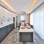 Elmas Villa *